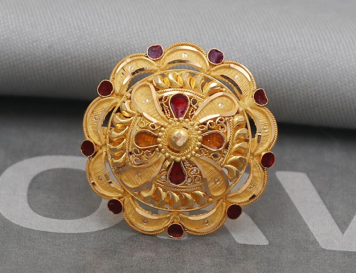 Elegant Daily Wear Gold Ring