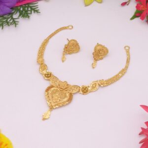 Luxury Gold Necklace – Elegant Everyday Shine