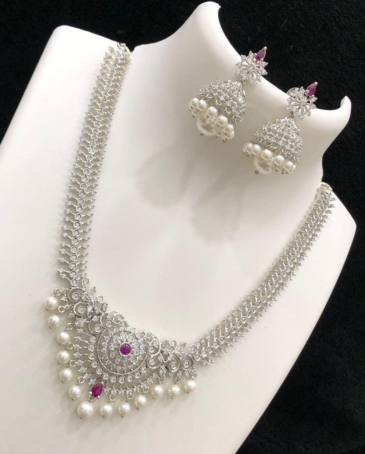 Royal Shine Necklace
