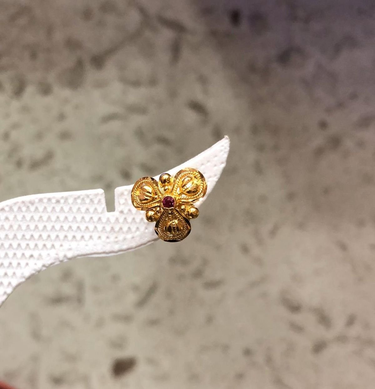 Radiant Charm Nose Pin