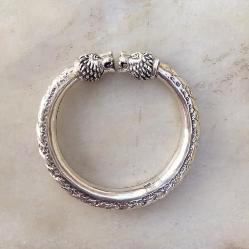 Royal Look Silver Bracelet
