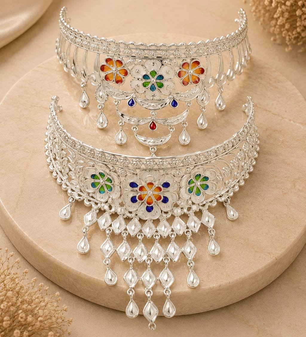 Modern Queen Necklace