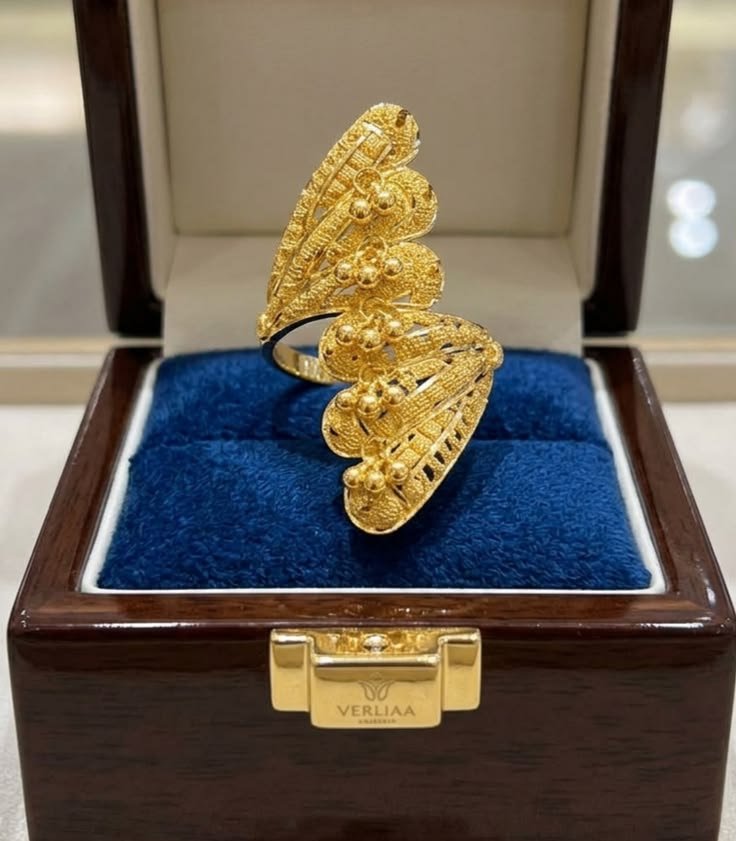 Classic Signet Gold Ring