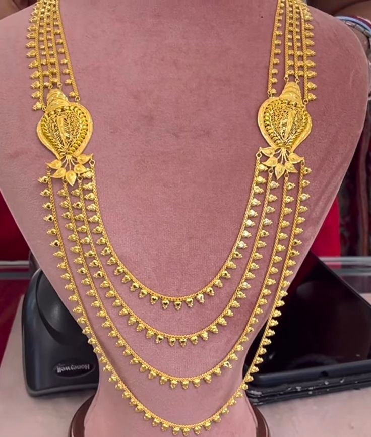 Luxury Gold Lohori Collection
