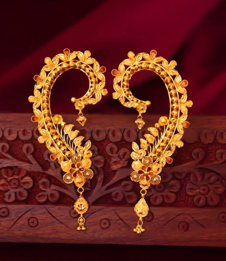 Heritage Floral Gold Earrings
