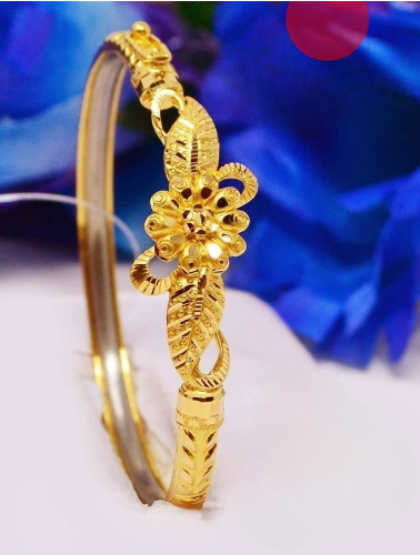 Designer Gold Noah Bangle Set