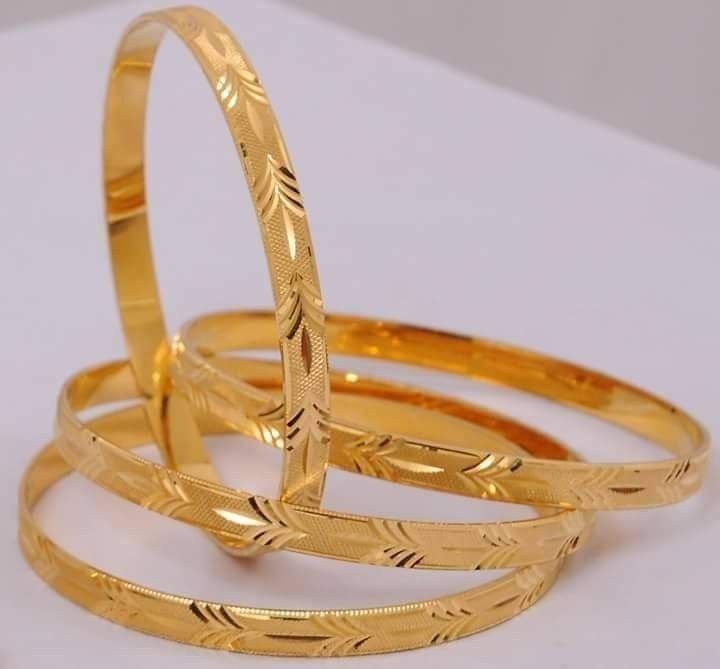 Designer Gold Churi