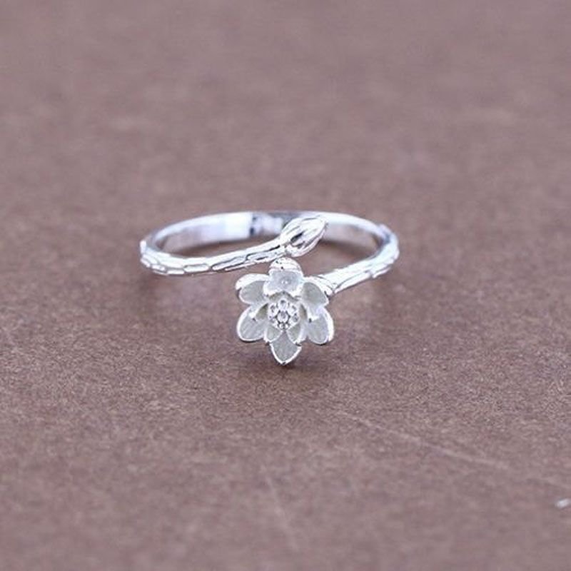 Floral Design Toe Ring