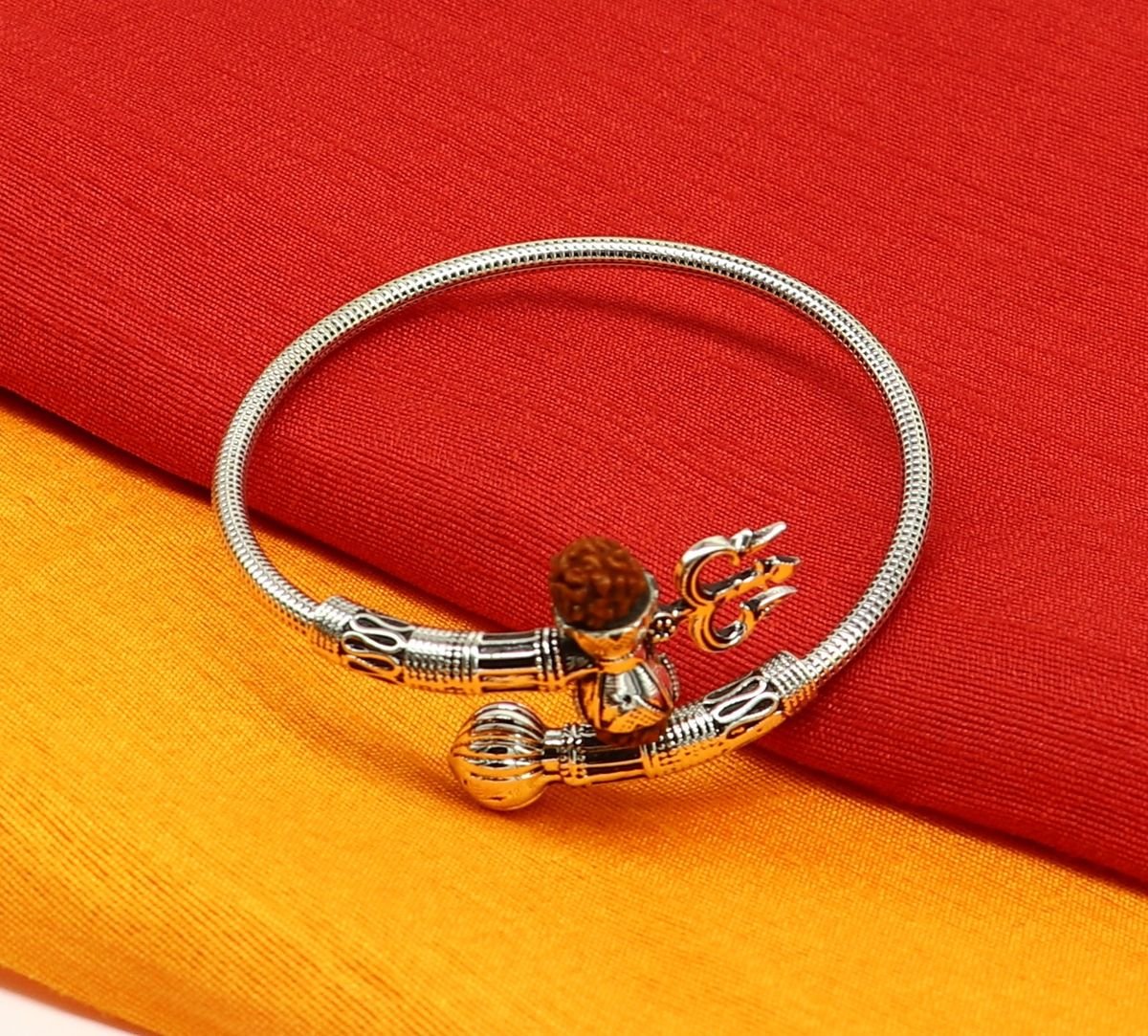 Modern Silver Link Bracelet